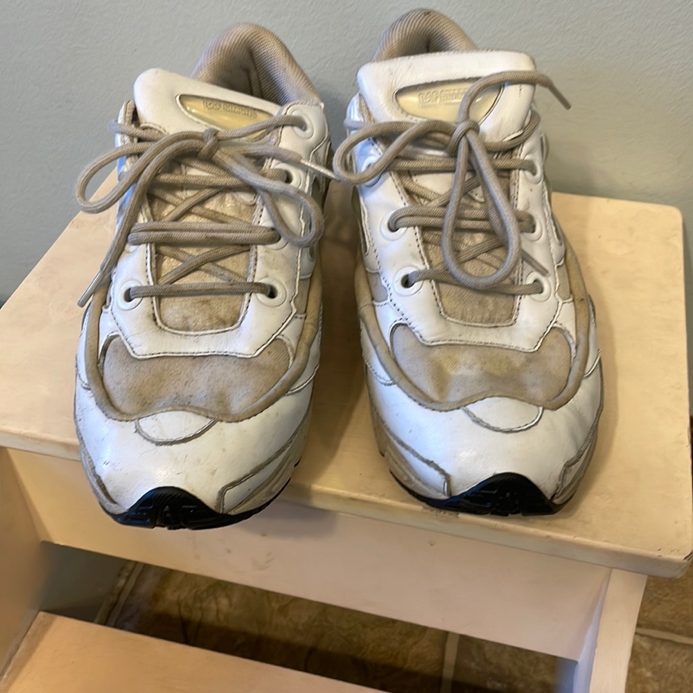 RAF Simmons Ozweego bunny